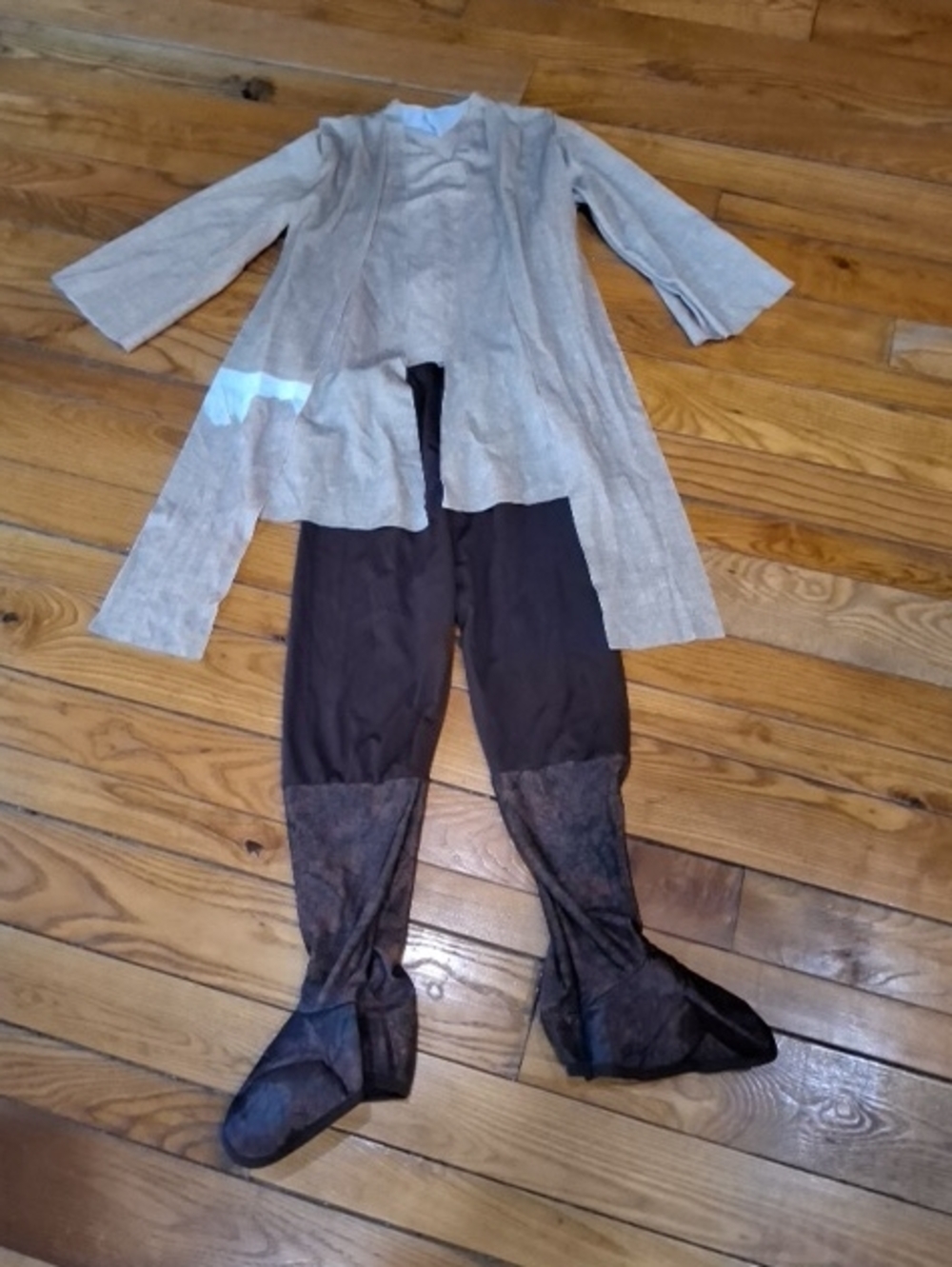 Star Wars Cream Cardigan with Brown Jedi-Style Leggings